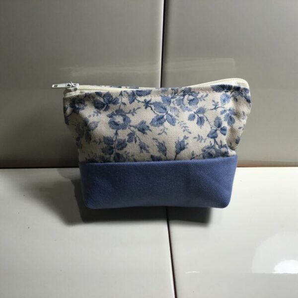 Small Cosmetic Bag - Small Blue Cottage Rose